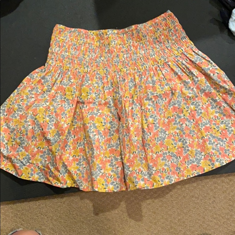 Like new floral Ralph Lauren skirt